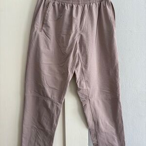 Outdoor Voices RecTrek 26" Pants Size M in Mocha